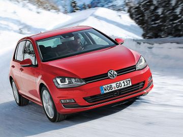 VW Golf 1.6 TDI (Mk VII 90 PS) specs