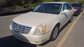 Cadillac DTS Sedan, 2011