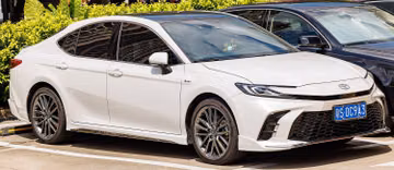 Toyota Camry XSE 2.5 Hybrid (XV80) specs