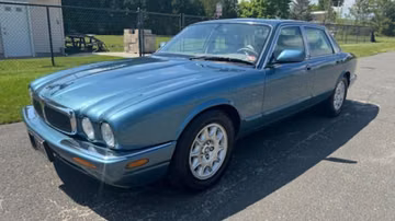 Jaguar XJ, 2001