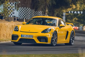 Porsche 718 Cayman GT4 (982) specs