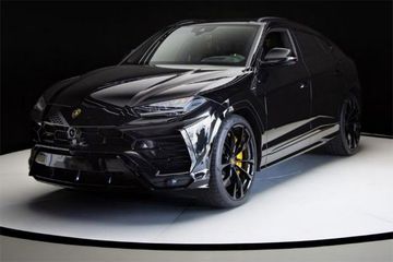 Rent a Lamborghini Urus SUV in Dubai