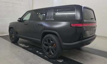 Rivian R1T, 2022