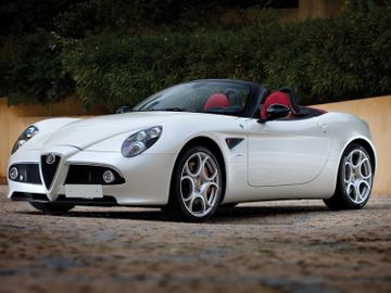 Alfa Romeo 8C Spider, 2010