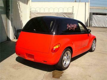 CHRYSLER PT CRUISER CUSTOM STATION WAGON, 2001