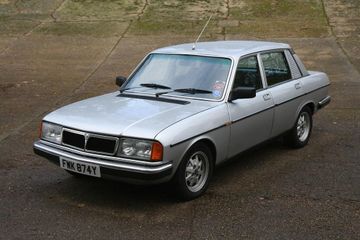 Lancia Trevi (2000) specs