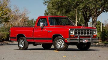Dodge Ram D150 Royal SE PIckup, 1985