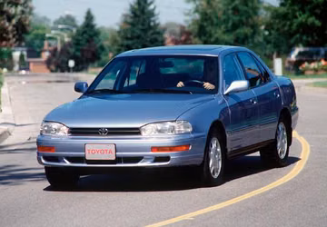 Toyota Camry 2.2 (XV10) specs