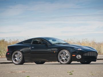 Aston Martin Vanquish, 2003