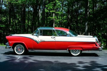Ford Crown Victoria Hardtop, 1955