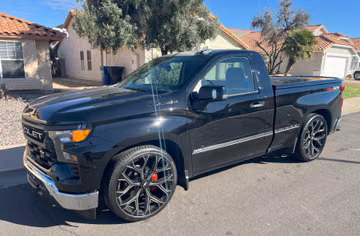 Chevrolet Silverado Pickup, 2024