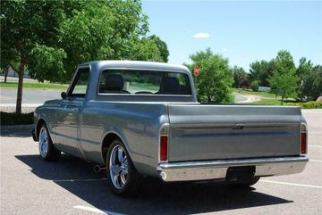 CHEVROLET C-10 CUSTOM PICKUP, 1970