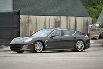 Porsche Panamera 4S, 2010