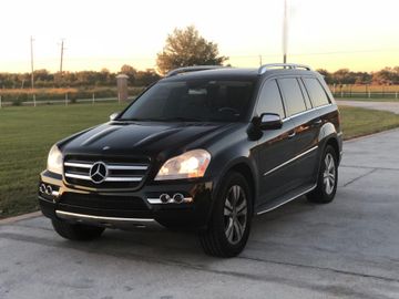 Mercedes-Benz GL450, 2010