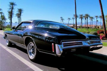BUICK RIVIERA, 1973