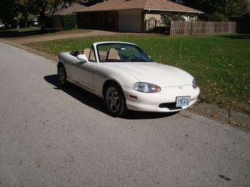 Mazda Miata Convertible, 1999