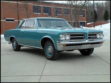 Pontiac Tempest GTO Royal Bobcat specs