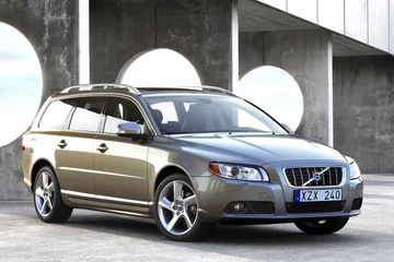 Volvo V70 2.4D specs
