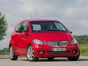 Mercedes-Benz A 200 Turbo 3-door (W169) specs