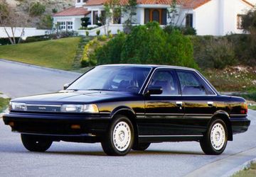 Toyota Camry 2.5 V6 specs