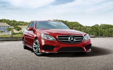 Mercedes-Benz E550 4Matic (W212) (Facelift) specs