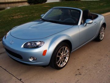 Mazda MX5 Miata Convertible, 2008