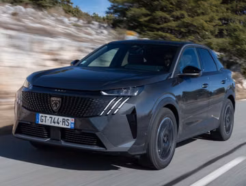 Peugeot e-3008 (231 PS) specs