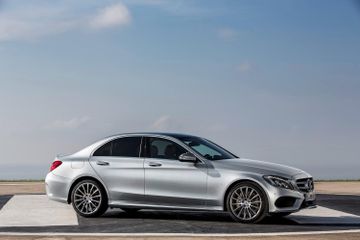 Mercedes-Benz C 300 (W205) specs