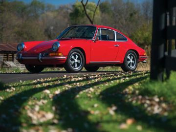 Porsche 911 T Coupe by Karmann, 1969