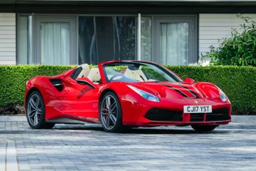 Ferrari 488 Spider, 2017