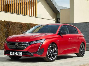 Peugeot 308 Hybrid 136/145 (Mk III) specs