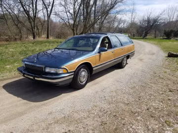 Buick Roadmaster Station Wagon, 1996