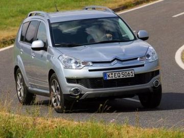 Citroen C-Crosser HDI 155FAP specs