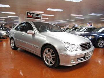 Mercedes-Benz C 220 CDI (W203) specs