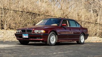 BMW 740iL Sedan, 2001