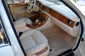 BENTLEY ARNAGE SEDAN, 2004