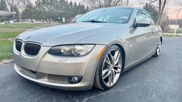 BMW 335i Convertible, 2009
