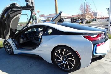 BMW I8, 2014