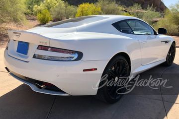 ASTON MARTIN DB9, 2015