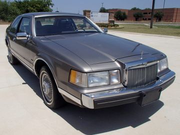 Lincoln Mark VII Bill Blass, 1987