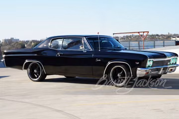 CHEVROLET CAPRICE CUSTOM COUPE, 1966