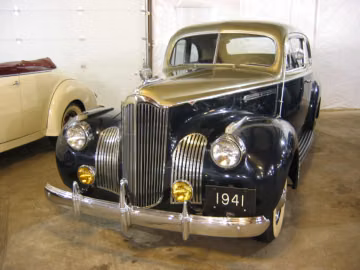 Packard One-Ten Deluxe Club Coupe, 1941