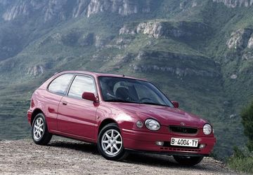 Toyota Corolla 1.3 Compact (Mk VIII) specs