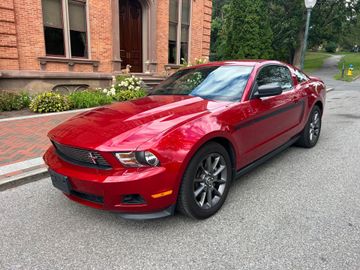 234 - Ford Mustang Premium Fastback, 2012
