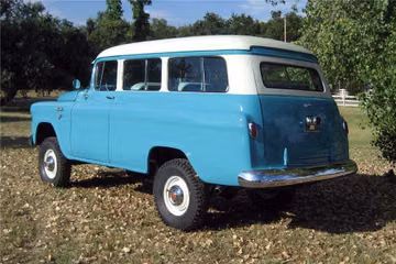 GMC SUBURBAN NAPCO 4X4, 1958
