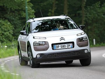 Citroen C4 Cactus PureTech 75 (Mk I) specs