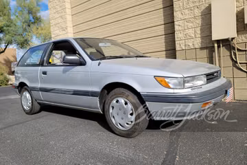 Dodge Colt, 1990