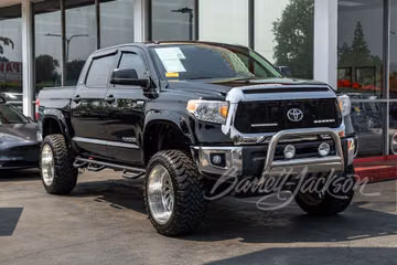Toyota Tundra Custom Pickup, 2015