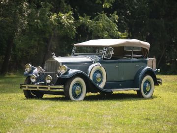 Спортивный фаэтон Pierce-Arrow Model B на четырех пассажиров с кузовом Tonneau Cowl, 1930 год