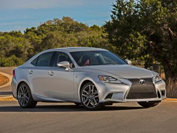 Lexus XE30 IS350 F-Sport specs